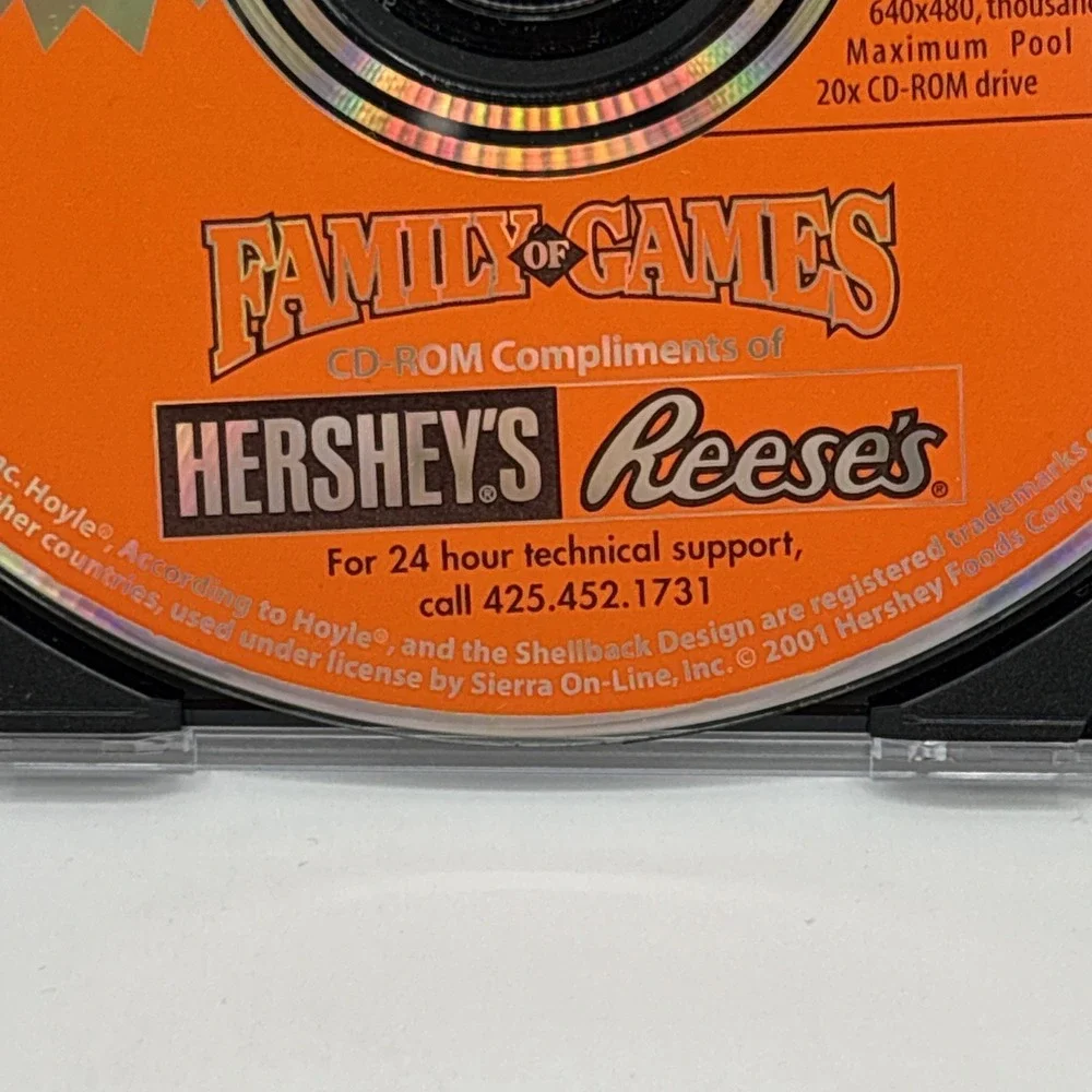 Hoyle Family of Games CD-ROM Compliments of Hershey's Reese's‎ 2001 VG Condition
